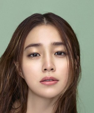 Min Jung Lee